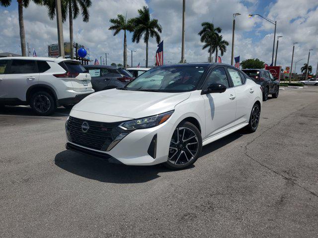 Photo of 2025 Aspen White Tricoat/Super Black Nissan Sentra
