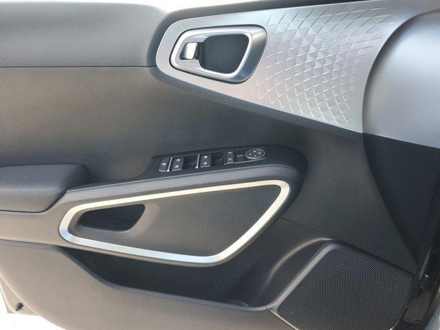 Photo of 2024 Gravity Gray Kia Soul