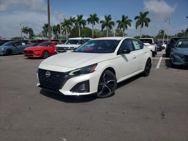 Photo of 2025 Pearl White Tricoat Nissan Altima