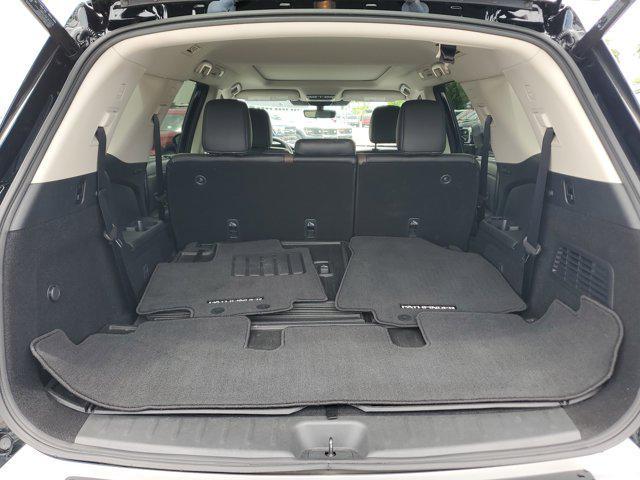 Photo of 2024 Super Black Nissan Pathfinder