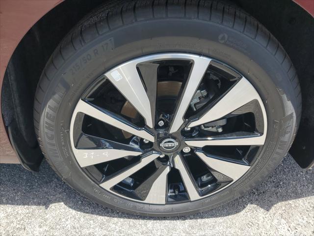 Photo of 2025 Rosewood Metallic Nissan Sentra