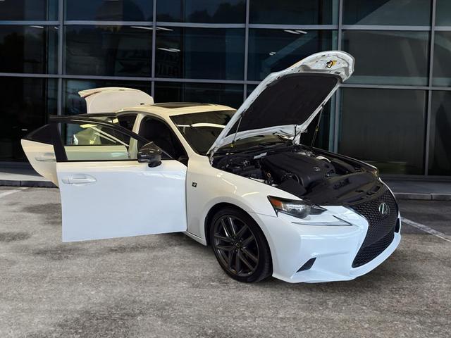 Photo of 2014 Ultra White Lexus IS 250