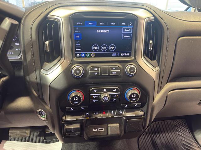 Photo of 2019 Black Chevrolet Silverado 1500