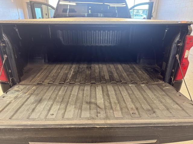 Photo of 2019 Black Chevrolet Silverado 1500