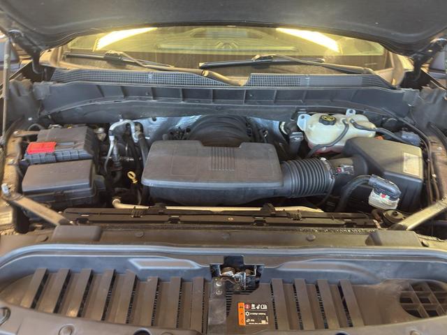 Photo of 2019 Black Chevrolet Silverado 1500