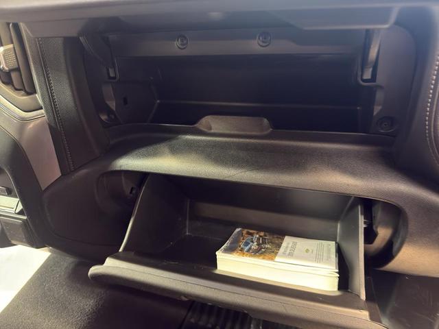 Photo of 2019 Black Chevrolet Silverado 1500
