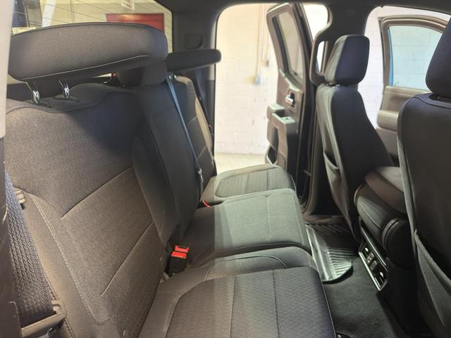Photo of 2019 Black Chevrolet Silverado 1500