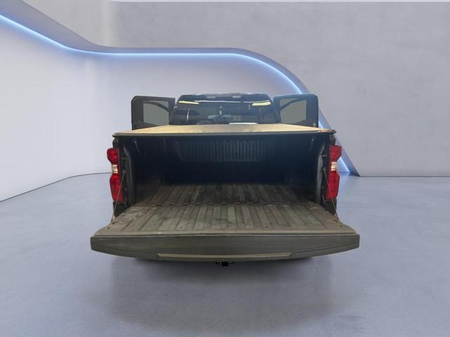 Photo of 2019 Black Chevrolet Silverado 1500
