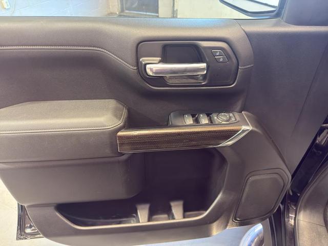 Photo of 2019 Black Chevrolet Silverado 1500
