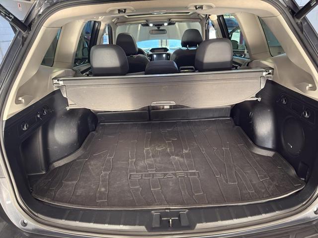 Photo of 2022 Magnetite Gray Metallic Subaru Forester