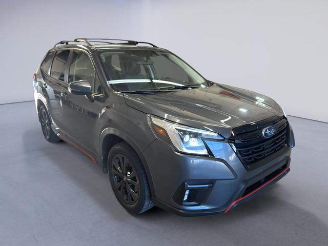Photo of 2022 Magnetite Gray Metallic Subaru Forester