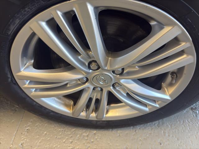 Photo of 2013 Liquid Platinum INFINITI G37x