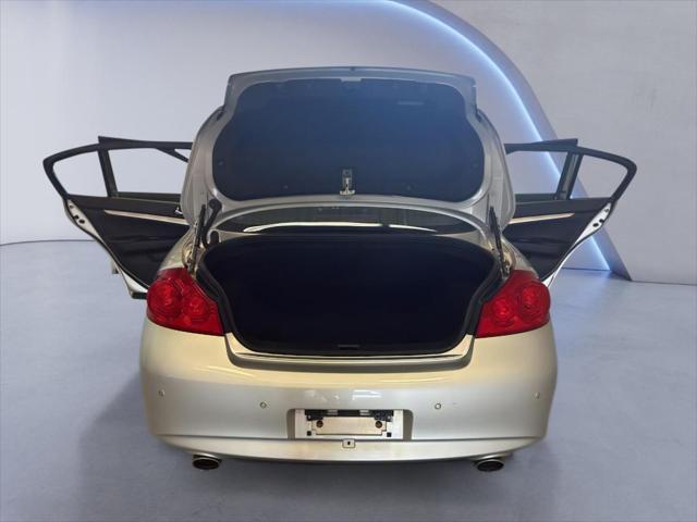 Photo of 2013 Liquid Platinum INFINITI G37x