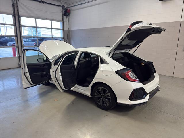 Photo of 2018 White Orchid Pearl Honda Civic