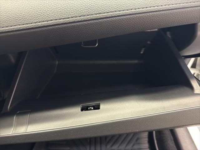 Photo of 2018 White Orchid Pearl Honda Civic