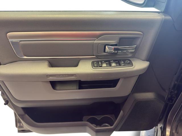 Photo of 2018 Granite Crystal Metallic Clearcoat RAM 1500