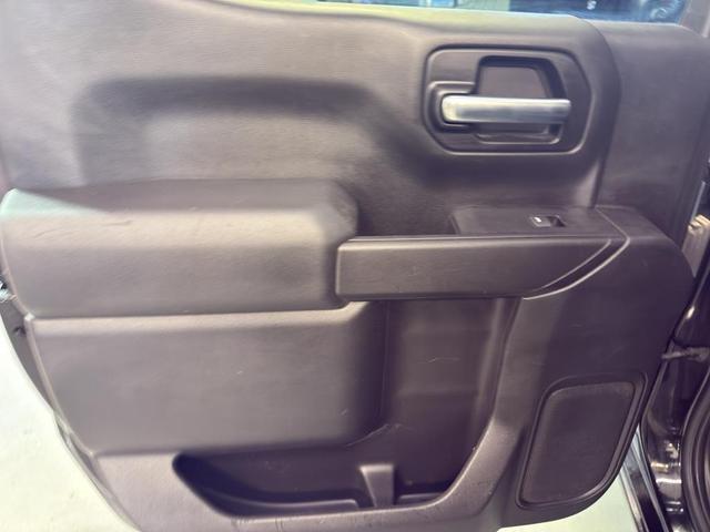 Photo of 2020 Black Chevrolet Silverado 1500