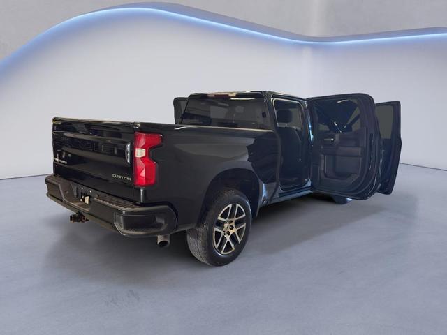Photo of 2020 Black Chevrolet Silverado 1500