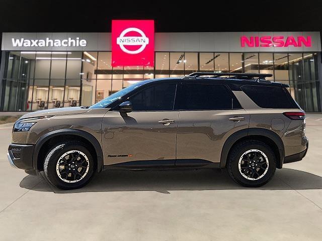 Photo of 2023 2 Tone Tan / Black Roof Nissan Pathfinder