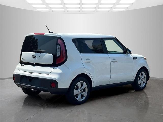 Photo of 2018 Clear White Kia Soul