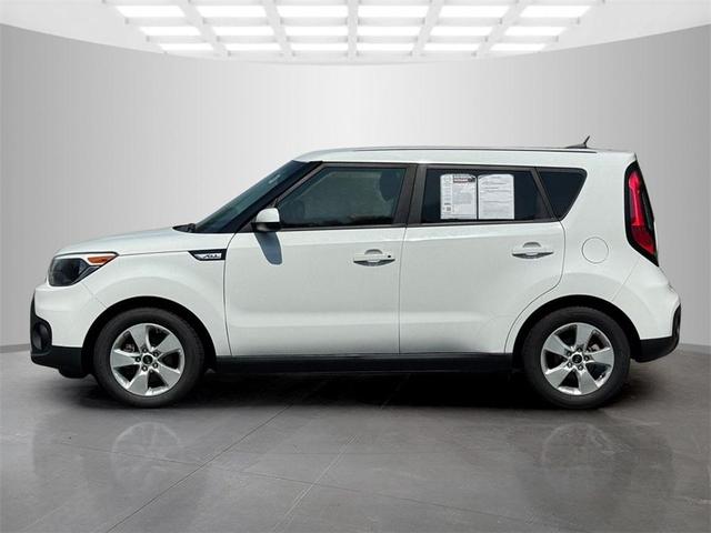 Photo of 2018 Clear White Kia Soul