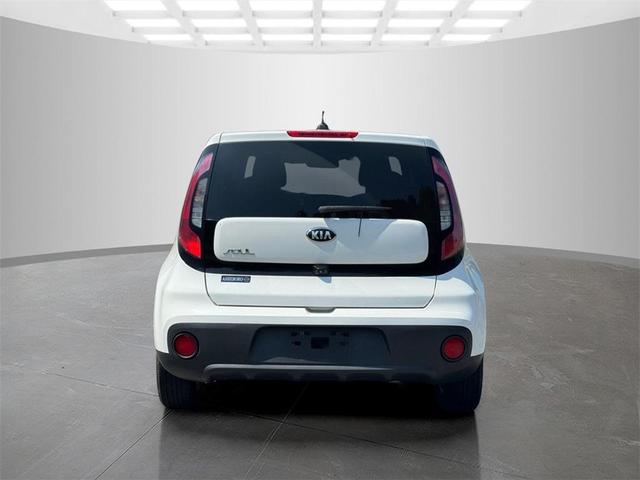 Photo of 2018 Clear White Kia Soul