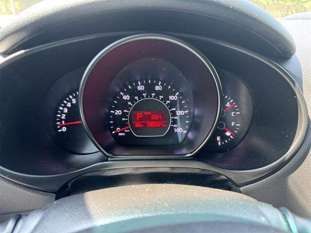 Photo of 2018 Clear White Kia Soul