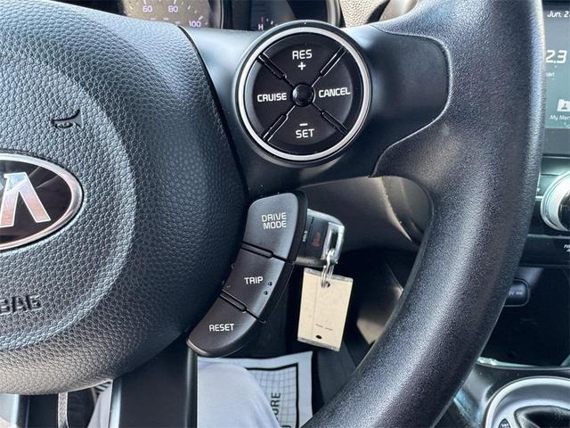 Photo of 2018 Clear White Kia Soul