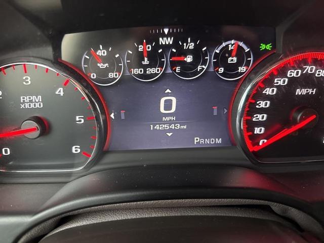 Photo of 2016 White Frost Tri-Coat GMC Yukon XL