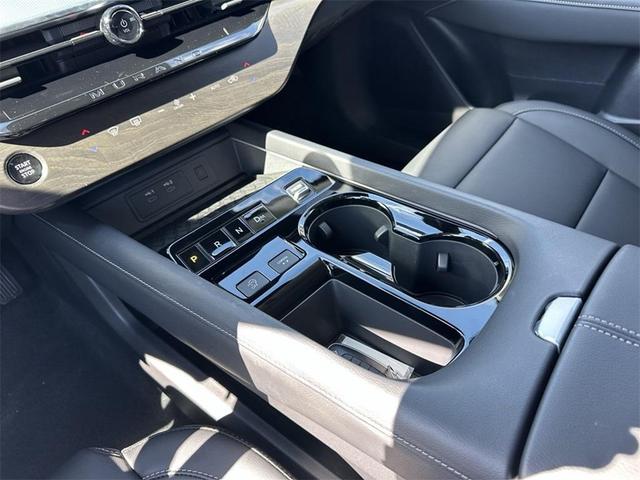 Photo of 2025 Champagne Silve Nissan Murano