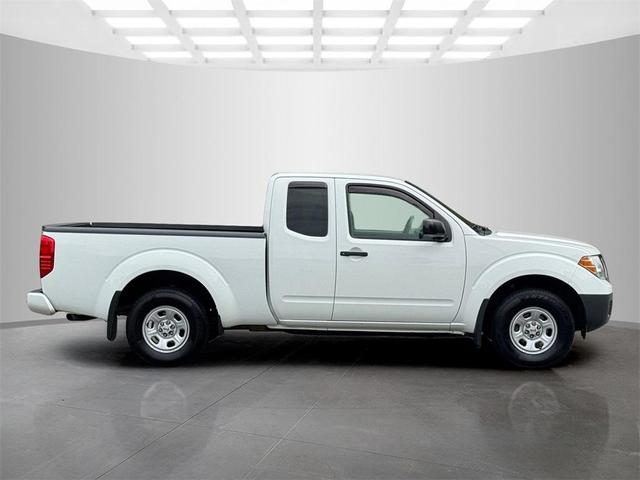 Photo of 2019 Glacier White Nissan Frontier