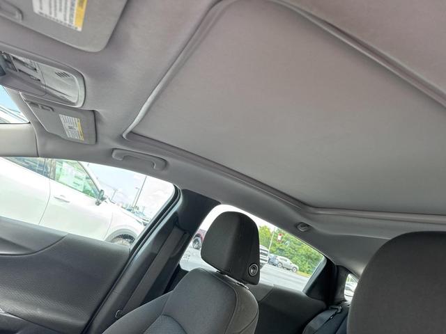 Photo of 2021 Shadow Gray Metallic Chevrolet Malibu