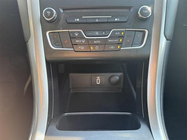 Photo of 2018 Ingot Silver Ford Fusion