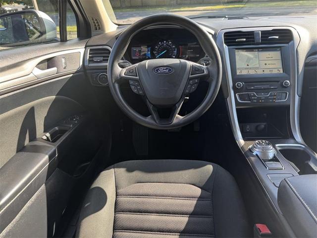 Photo of 2018 Ingot Silver Ford Fusion