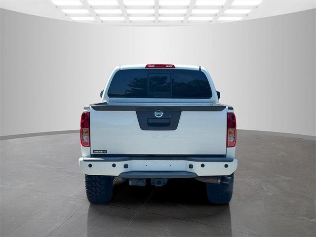 Photo of 2020 Glacier White Nissan Frontier