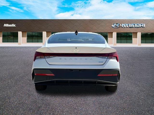 Photo of 2025 White Hyundai ELANTRA HEV