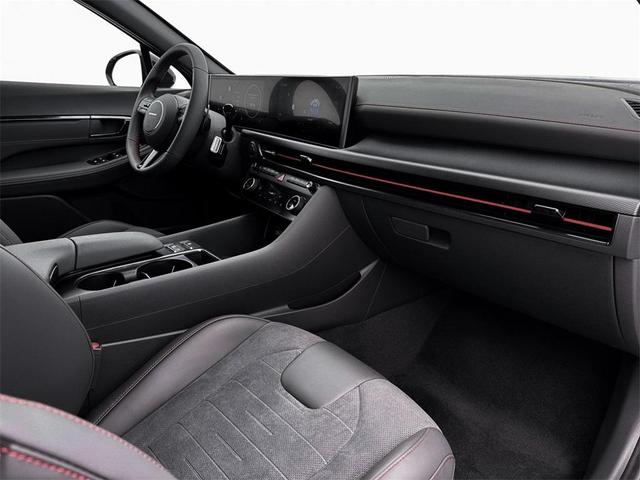 Photo of 2026 Black Hyundai SONATA