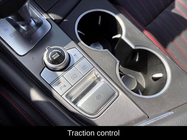 Photo of 2024 White Genesis G70