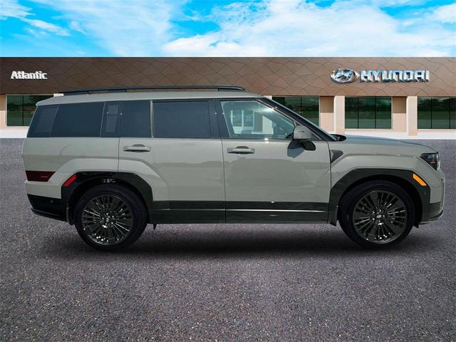 Photo of 2025 Gray Hyundai SANTA FE HEV