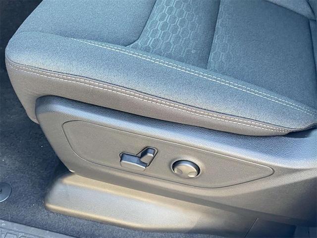Photo of 2025 Bright White Clearcoat RAM 1500