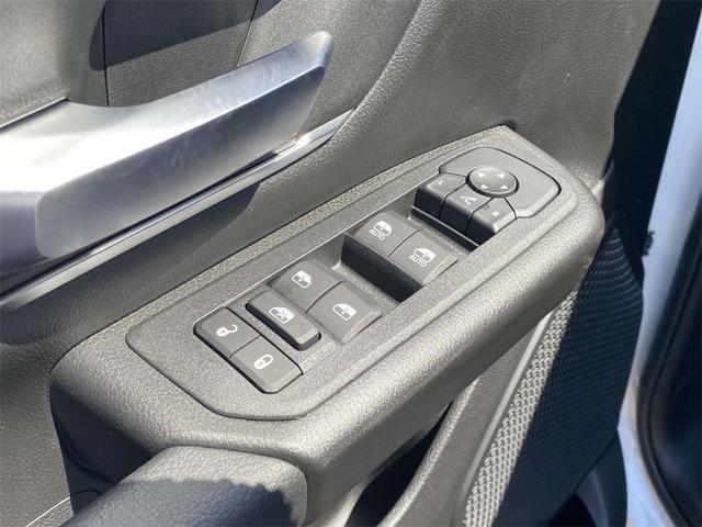 Photo of 2025 Bright White Clearcoat RAM 1500