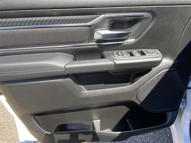 Photo of 2025 Bright White Clearcoat RAM 1500