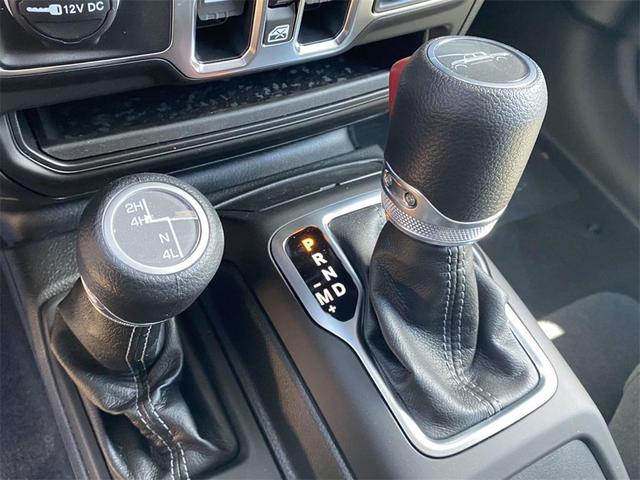 Photo of 2025 Black Clearcoat Jeep Gladiator