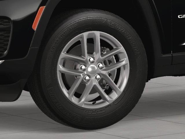 Photo of 2025 Diamond Black Jeep Grand Cherokee