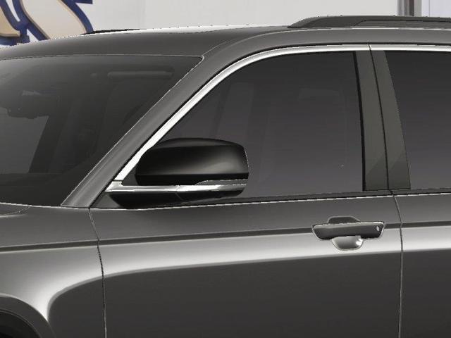 Photo of 2025 Metallic Jeep Grand Cherokee