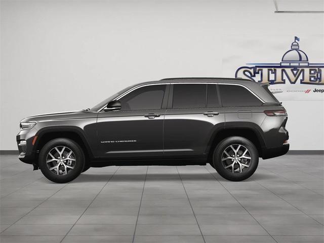 Photo of 2025 Metallic Jeep Grand Cherokee