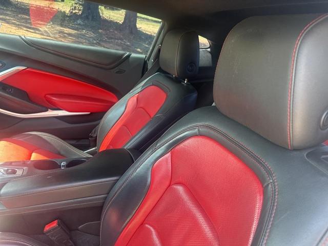 Photo of 2018 Summit White Chevrolet Camaro