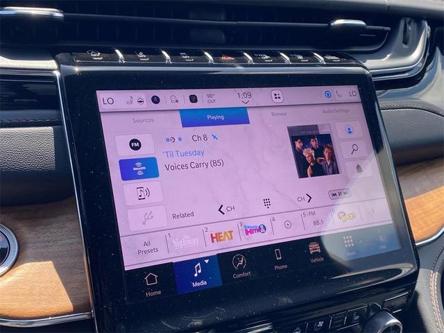 Photo of 2025 Diamond Black Jeep Grand Cherokee