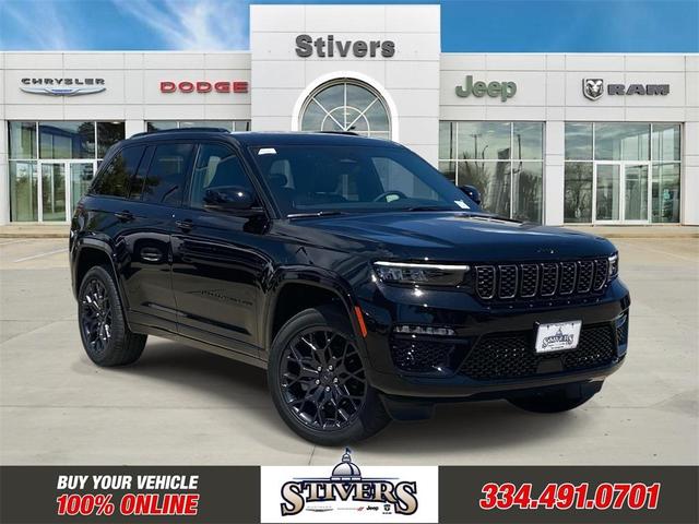Photo of 2025 Diamond Black Jeep Grand Cherokee