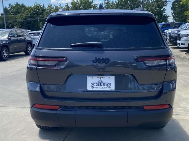 Photo of 2025 Metallic Jeep Grand Cherokee L